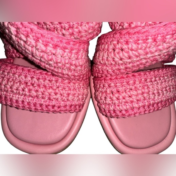 COACH Quintin Pink Cross Strap Crochet Slip On Sandals New - Picture 6 of 9